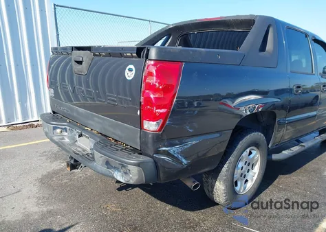 2005 Chevrolet Avalanche 1500 Z66 z USA, uszkodzony, nr VIN 3GNEC12ZX5G227012